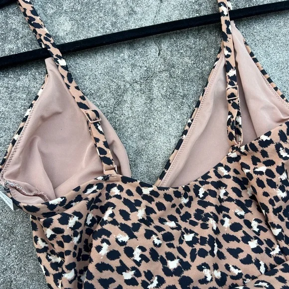 NEW Aerie Leopard Print Wrap One Piece Swimsuit Size L - Picture 11 of 11